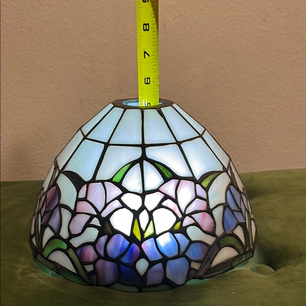 Vintage Dale Tiffany Lamp Shade - Picture 11 of 16